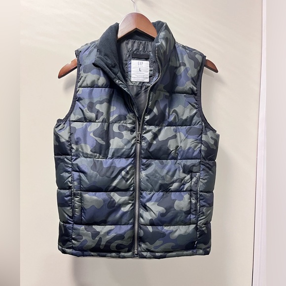 Boys Gap Camo Puffy Vest size Large - Picture 3 of 9